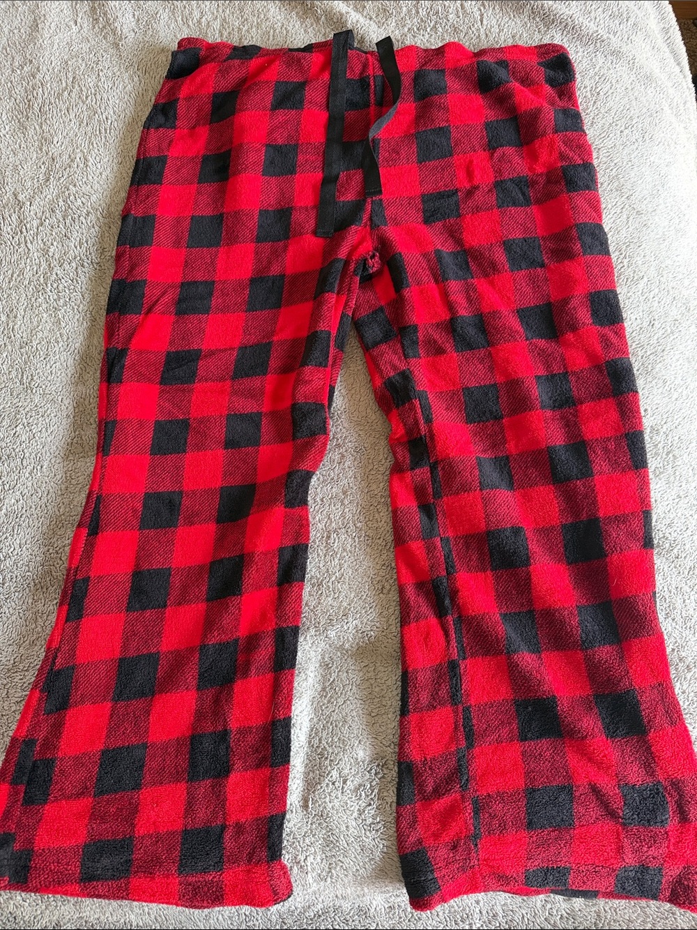 Women’s Red and Black Buffalo Plaid Pajama Pants